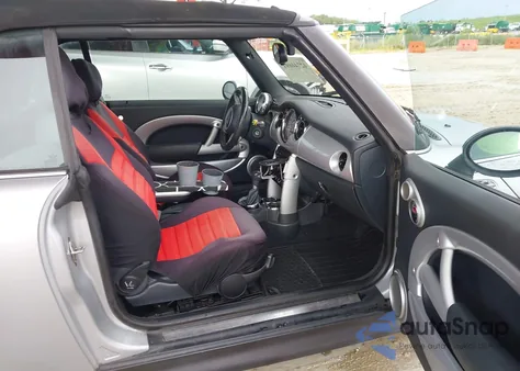 2006 Mini Cooper S from USA, damaged, VIN WMWRH33556TL93023